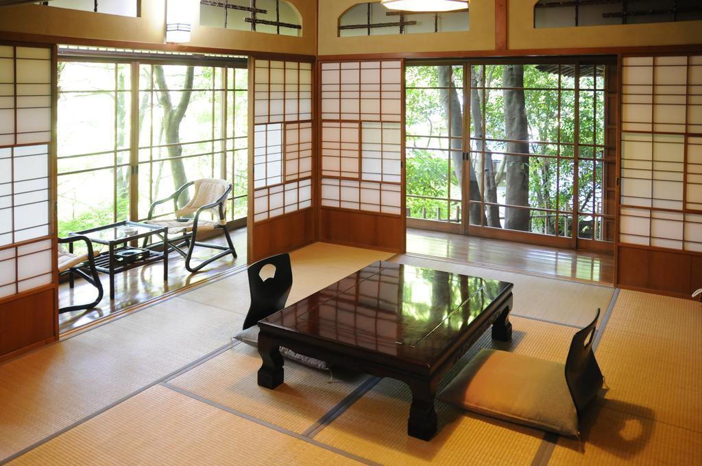 Choseikan Fujieda Rum bild